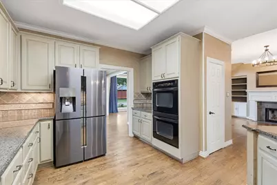 2526 Fallview Lane, Carrollton, TX 75007 - Photo 13