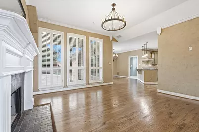 2526 Fallview Lane, Carrollton, TX 75007 - Photo 5