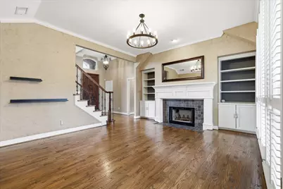 2526 Fallview Lane, Carrollton, TX 75007 - Photo 7