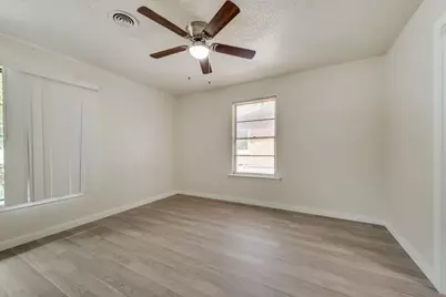 4626 Utah Avenue, Dallas, TX 75216 - Photo 5
