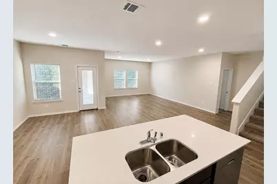 881 Newport Drive, Ferris, TX 75125 - Photo 5