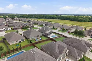 1218 Misty Ridge Dr, Justin, TX 76247 - Photo 37