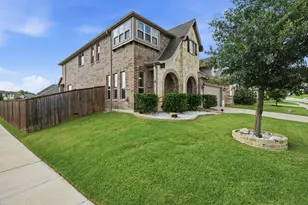 1218 Misty Ridge Dr, Justin, TX 76247 - Photo 3