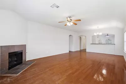 4504 Leeds Drive, McKinney, TX 75070 - Photo 5