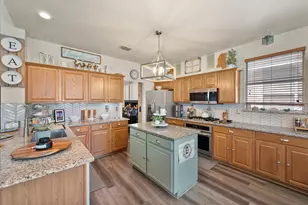 2930 Cheshire Way, Grand Prairie, TX 75052 - Photo 9