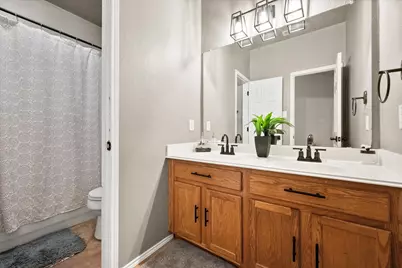 2930 Cheshire Way, Grand Prairie, TX 75052 - Photo 19