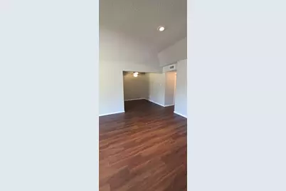 6717 Loma Vista Drive #6719, Fort Worth, TX 76133 - Photo 3