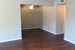6717 Loma Vista Dr, Fort Worth, TX 76133 - Photo 3