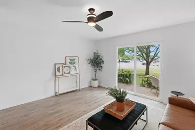 4318 Overlook Court, Granbury, TX 76049 - Photo 11