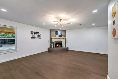 602 S Waxahachie Street, Mansfield, TX 76063 - Photo 13