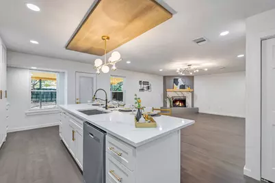 602 S Waxahachie Street, Mansfield, TX 76063 - Photo 7