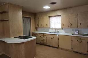 925 E N 13th St, Abilene, TX 79601 - Photo 3