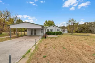 328 Creekview Meadows Dr, Springtown, TX 76082 - Photo 1