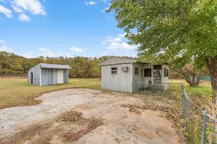 328 Creekview Meadows Dr, Springtown, TX 76082 - Photo 15