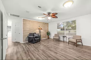 328 Creekview Meadows Dr, Springtown, TX 76082 - Photo 9