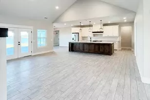 249 Caro Dr, West Tawakoni, TX 75474 - Photo 3