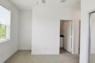 427 W 10th St, Dallas, TX 75208 - Photo 13