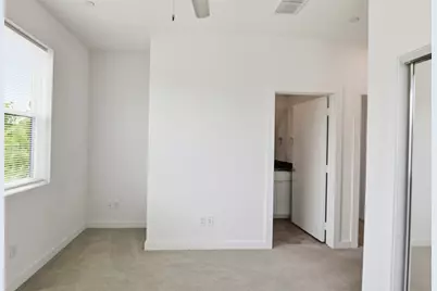 427 W 10th Street #101, Dallas, TX 75208 - Photo 13