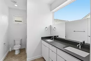 427 W 10th St, Dallas, TX 75208 - Photo 19