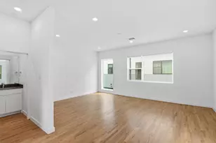 427 W 10th St, Dallas, TX 75208 - Photo 7