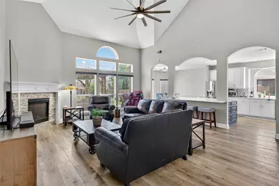 13408 Fishing Hole Lane, Fort Worth, TX 76052 - Photo 11