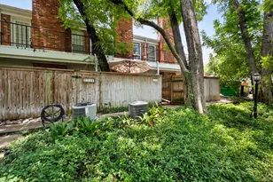 1379 Roaring Springs Rd, Fort Worth, TX 76114 - Photo 27