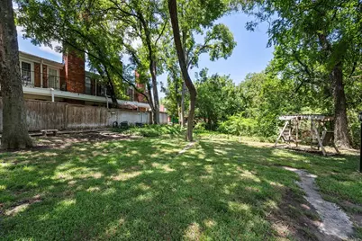 1379 Roaring Springs Road, Fort Worth, TX 76114 - Photo 31