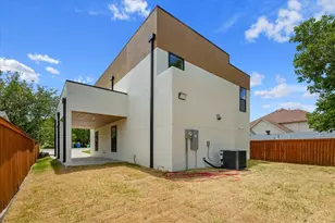 6027 Verde Way, Dallas, TX 75211 - Photo 23