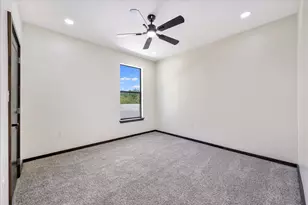 6027 Verde Way, Dallas, TX 75211 - Photo 15