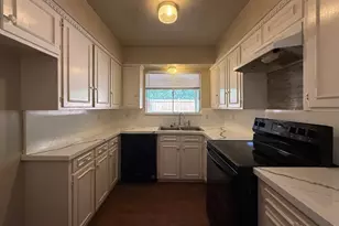 730 Londonderry Ln, Denton, TX 76205 - Photo 5