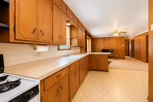 310 SW 7th St, Kerens, TX 75144 - Photo 9