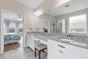 825 Crest Breeze Dr, Fort Worth, TX 76052 - Photo 19
