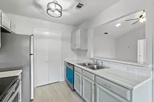 2308 Carol Good Ln, Carrollton, TX 75006 - Photo 11