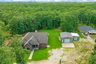 821 County Rd 43830, Paris, TX 75462 - Photo 1
