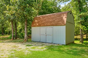821 County Rd 43830, Paris, TX 75462 - Photo 35