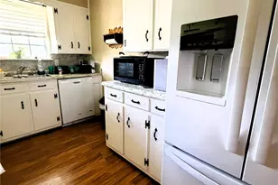 1016 E Franklin St, Hillsboro, TX 76645 - Photo 17