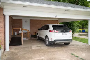 1016 E Franklin St, Hillsboro, TX 76645 - Photo 3