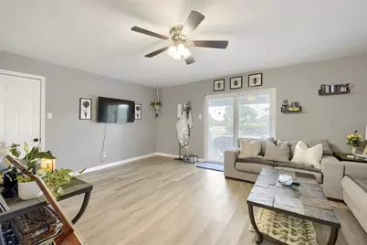 216 N Prairie View Road, Crowley, TX 76036 - Photo 7