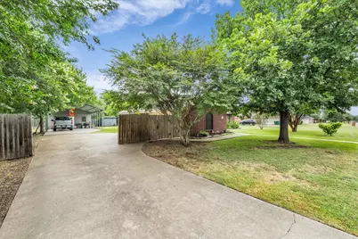 907 Dogwood Street, Robinson, TX 76706 - Photo 25