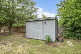907 Dogwood St, Robinson, TX 76706 - Photo 33