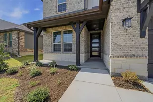 1337 Frio Dr, Springtown, TX 76082 - Photo 5