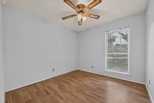 210 Nettletree St, Arlington, TX 76018 - Photo 13