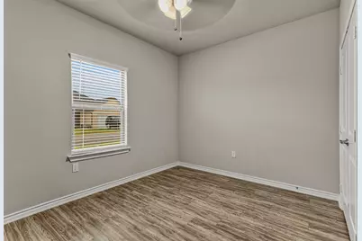 350 Preston Road, Mabank, TX 75147 - Photo 17