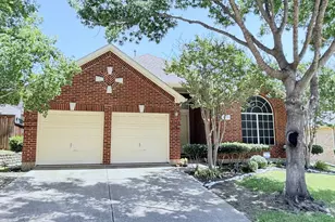 9816 Hickory Hollow Ln, Irving, TX 75063 - Photo 1