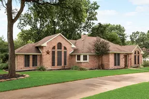 602 Creek View Cir, Ovilla, TX 75154 - Photo 9