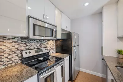 4211 Holland Avenue, Dallas, TX 75219 - Photo 5