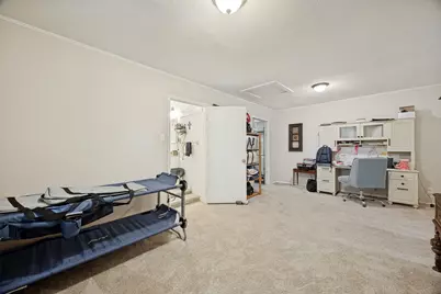 402 Jones Street, Tom Bean, TX 75489 - Photo 15
