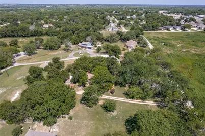 402 Jones Street, Tom Bean, TX 75489 - Photo 29
