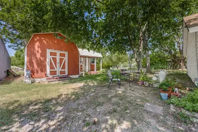 402 Jones Street, Tom Bean, TX 75489 - Photo 21