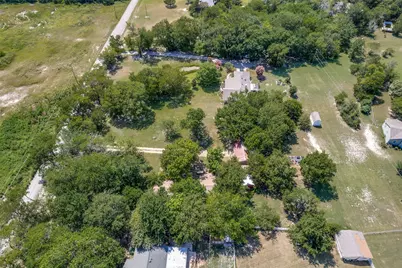 402 Jones Street, Tom Bean, TX 75489 - Photo 27